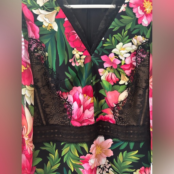 Tadashi Shoji - Worn Once - Size 10 - Picture 3 of 3